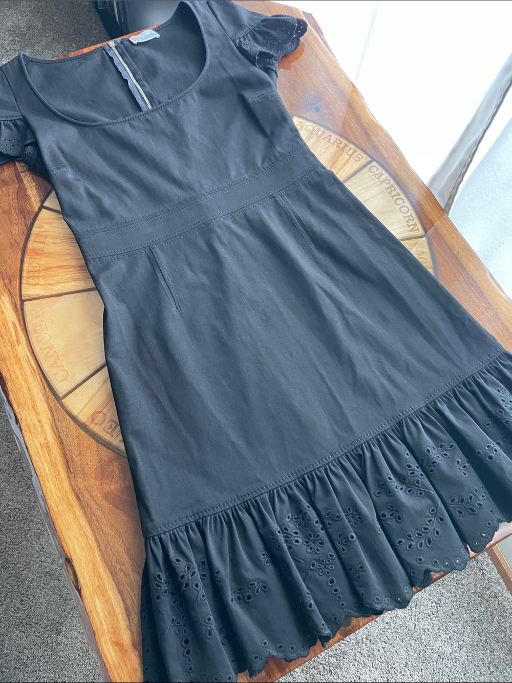 RED Valentino dress Eyelette Black Cupped Sleeve Scoop Neck - Picture 7 of 8